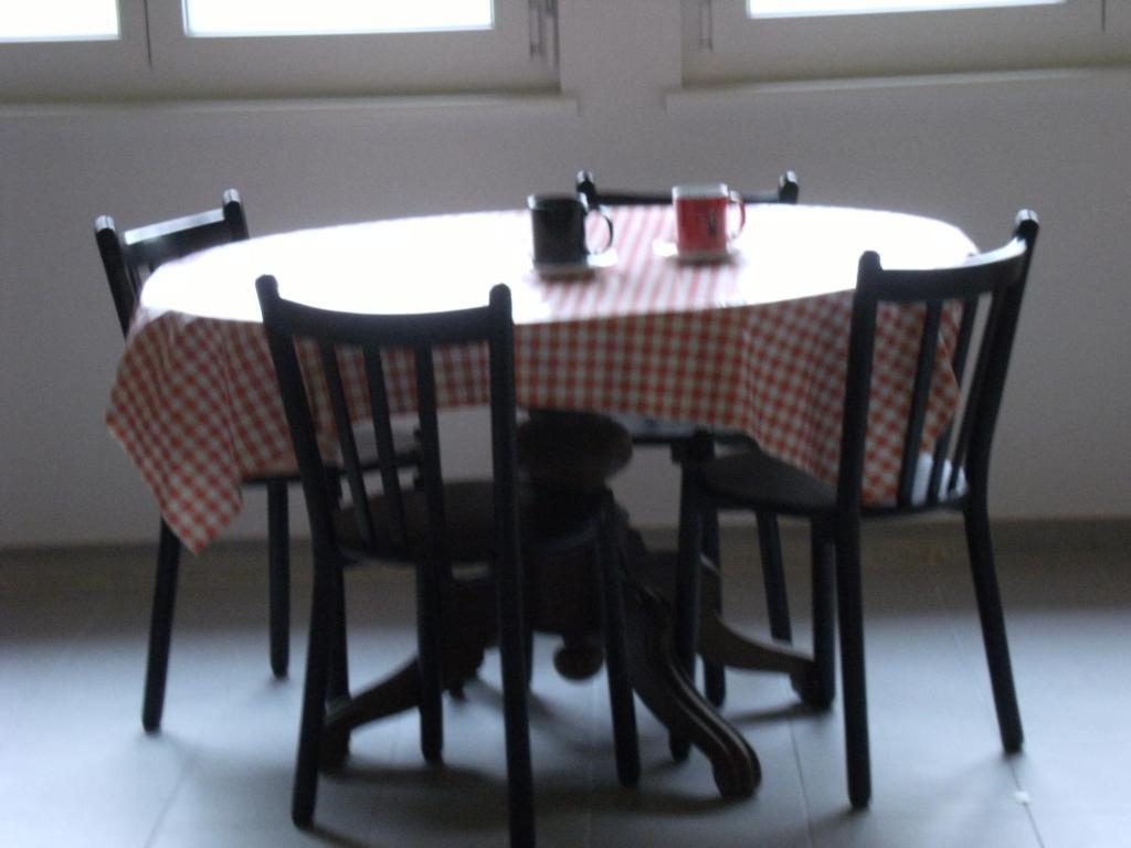 Appartement De Vacances Niederer La Cote-aux-Fees Ngoại thất bức ảnh
