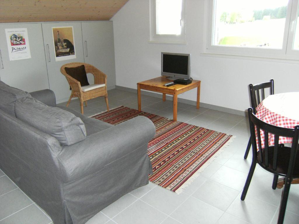 Appartement De Vacances Niederer La Cote-aux-Fees Ngoại thất bức ảnh
